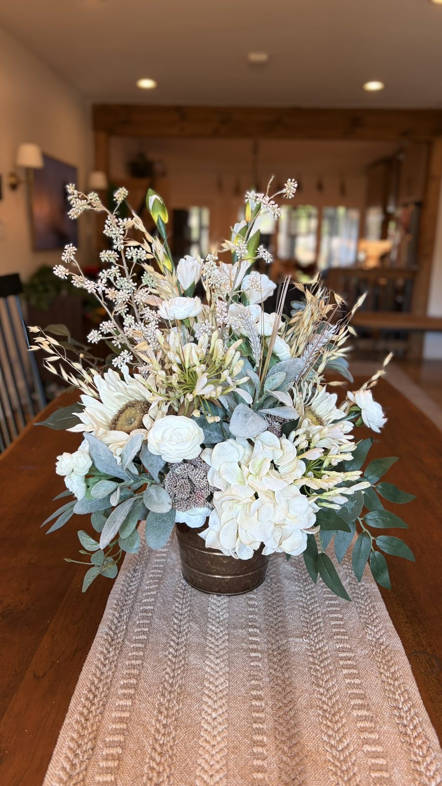 Rustic & Farmhouse floral arrangement